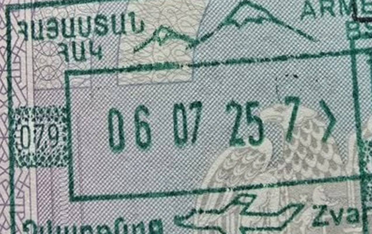 Ermənistan viza möhürlərindən Ağrıdağın təsvirini çıxardı - FOTO/VİDEO - foto 1