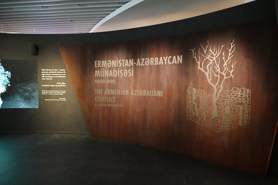 Prezident və birinci xanım Bakıda Zəfər muzeyinin açılışında – FOTO - foto 18