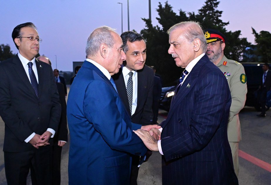 Məhəmməd Şahbaz Şərifin Azərbaycana səfəri BAŞA ÇATDI - FOTO