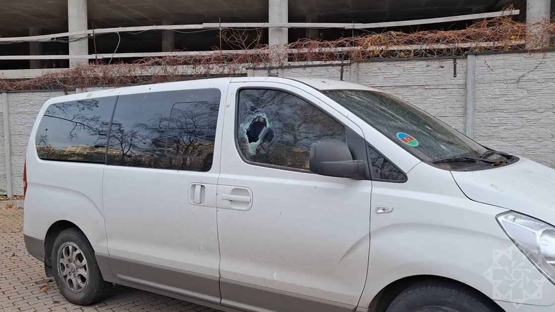 Raket hücumu zamanı Azərbaycanın Kiyevdəki səfirliyinə ciddi ziyan dəydi – FOTO/VİDEO - foto 9