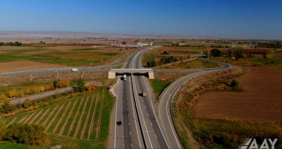 Azərbaycanda bu magistral yol genişləndirilir – FOTO Azərbaycanda bu magistral yol genişləndirilir – FOTO