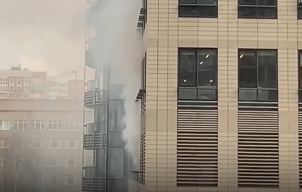 Moskvada məşhur hoteldə YANĞIN: 400 nəfər təxliyə edildi &ndash; VİDEO