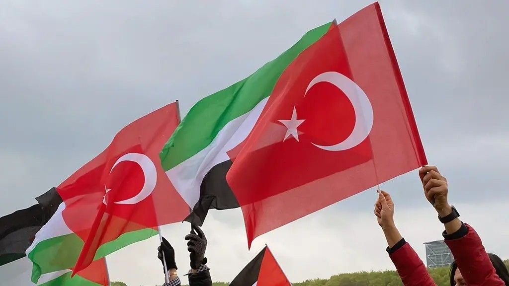 Türkiyə Qəzzaya iri həcmli tibbi yardım göndərdi - VİDEO