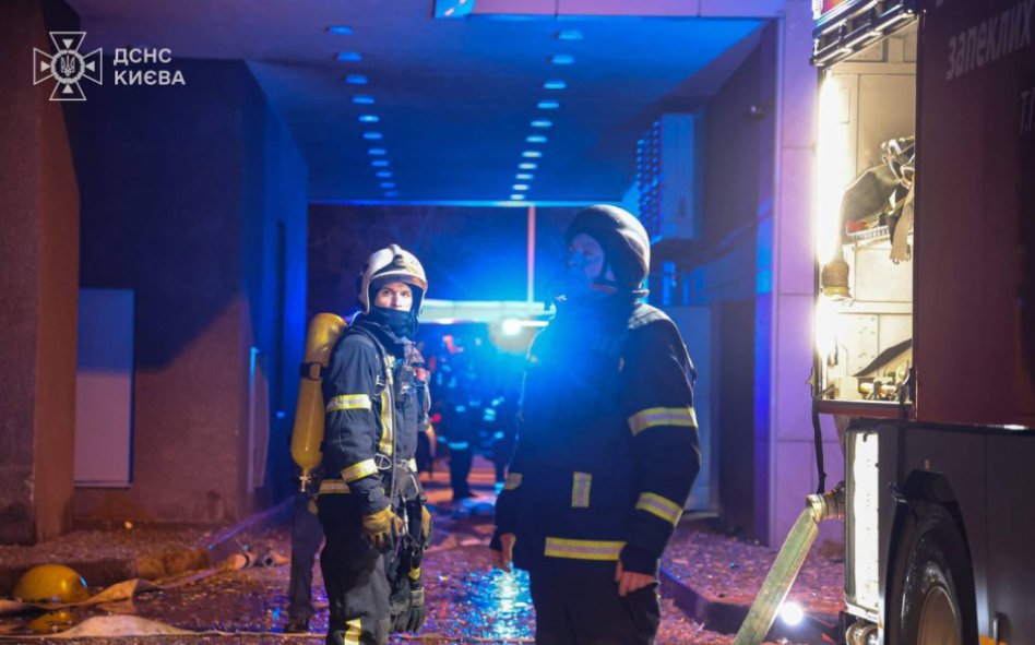 Rusiya Kiyevə zərbə endirdi - Xəsarət alanlar var – FOTO/VİDEO Rusiya Kiyevə zərbə endirdi - Xəsarət alanlar var – FOTO/VİDEO