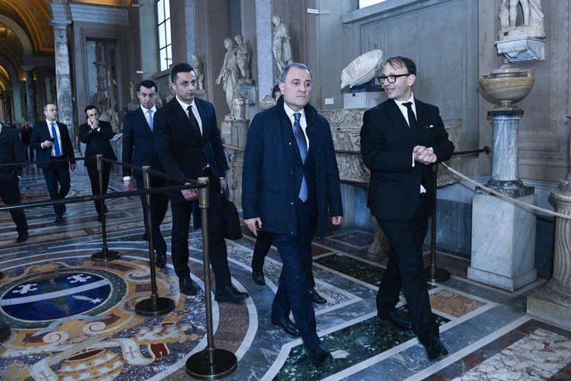 Ceyhun Bayramov Vatikanda Müqəddəs Pyotr Bazilikasında - FOTO