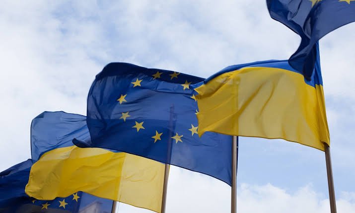 Avropa Parlamenti Ukrayna üzrə nizamlanmaya dair QƏTNAMƏ qəbul etdi
