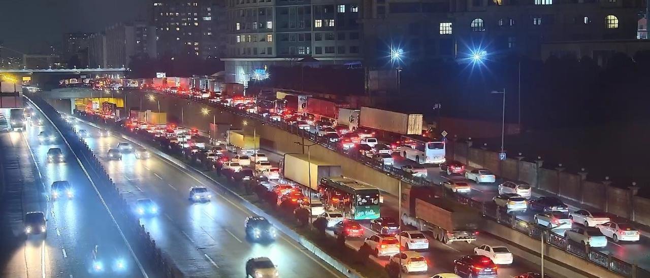 "20 Yanvar" dairəsindəki sıxlıq aradan qaldırıldı - YENİLƏNİB/FOTO