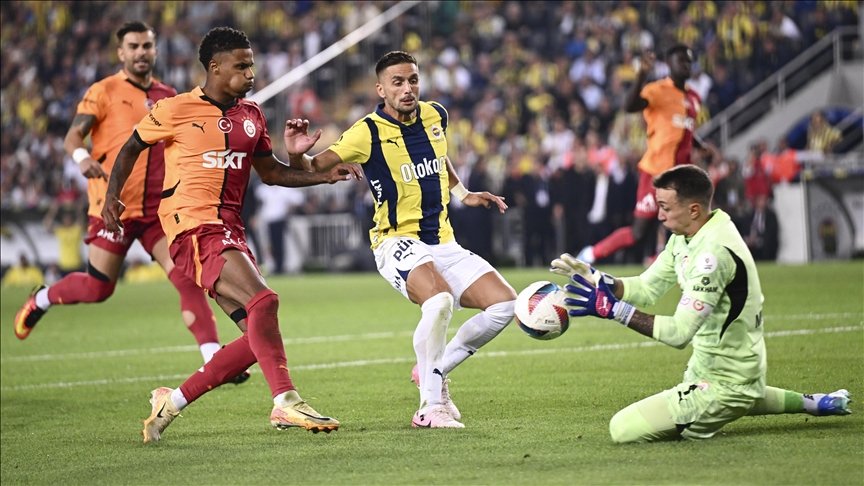 İstanbul derbisində HEÇ-HEÇƏ: 90+5-də bərabərlik qolu - VİDEO