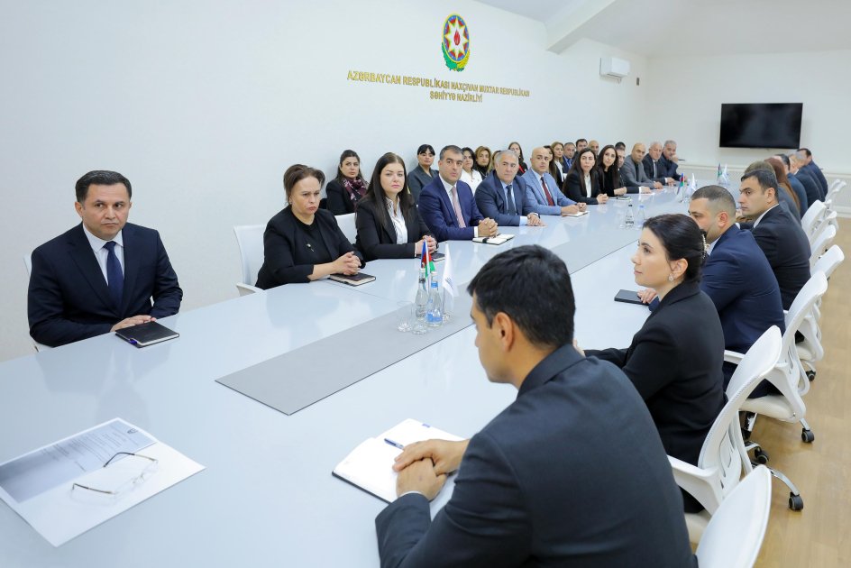 Yeni nazir kollektivə təqdim olundu - FOTOLAR - foto 2