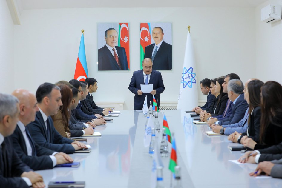 Yeni nazir kollektivə təqdim olundu - FOTOLAR - foto 1