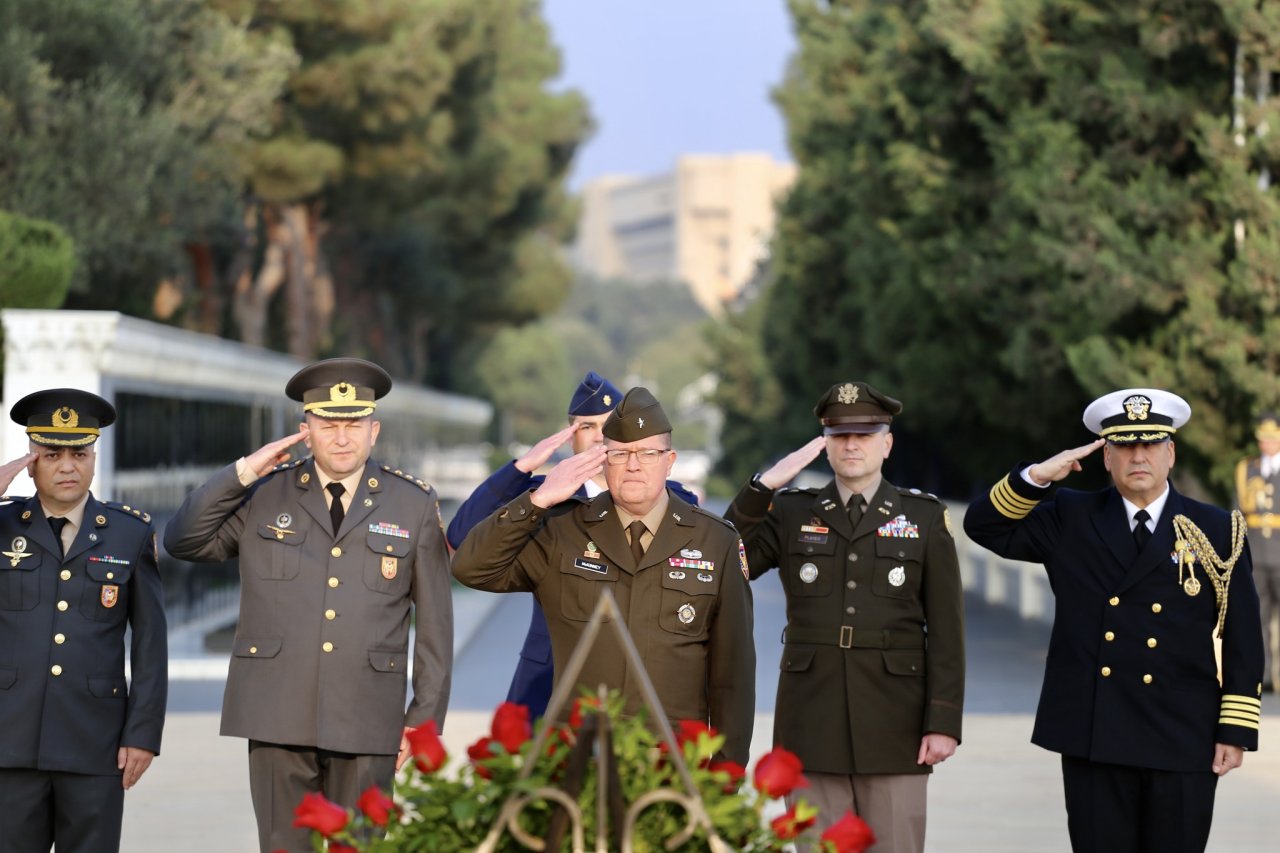 ABŞ-ın briqada generalı Azərbaycana gəldi - FOTO - foto 2
