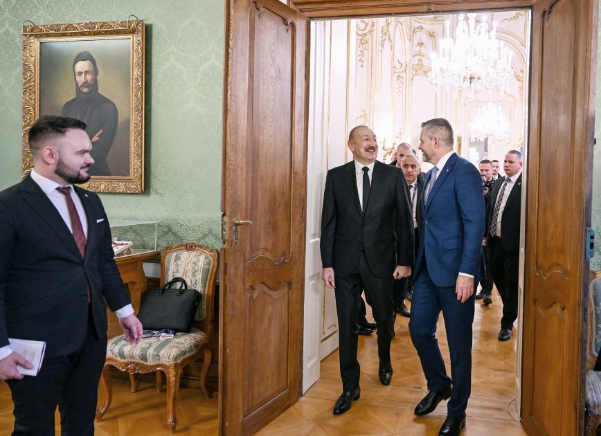Bratislavada İlham Əliyevin Slovakiya Prezidenti ilə geniş tərkibdə görüşü olub - FOTO - foto 1