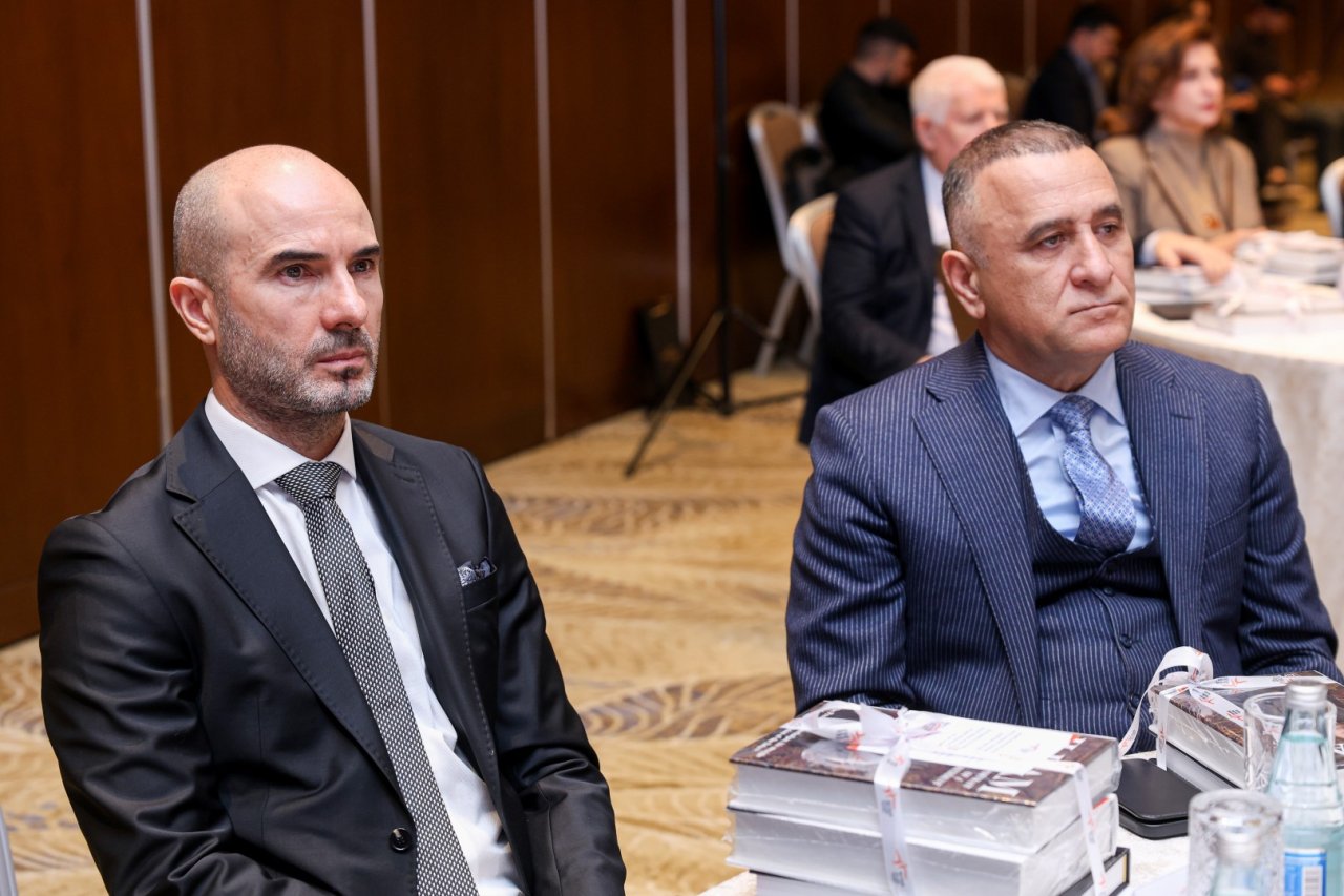 “Qarabağın Dirçəlişi: Azərbaycan İntibahının Hekayəsi” innovativ kitab layihəsinin təqdimatı keçirildi – FOTO - foto 10
