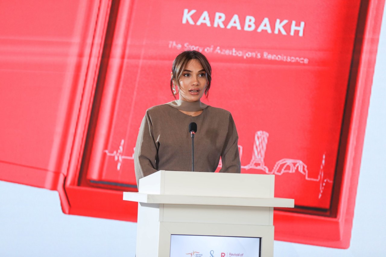 “Qarabağın Dirçəlişi: Azərbaycan İntibahının Hekayəsi” innovativ kitab layihəsinin təqdimatı keçirildi – FOTO - foto 8