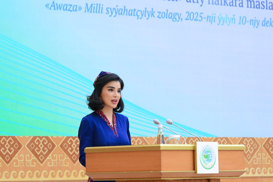 Leyla Əliyeva Türkmənistanda beynəlxalq konfransda iştirak etdi - FOTO - foto 22