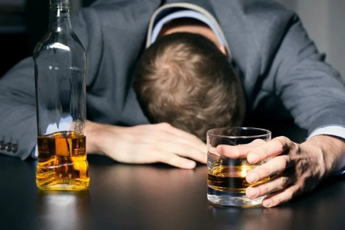 Alkoqolun xərçəng riski daşıdığı beş insan qrupu AÇIQLANDI