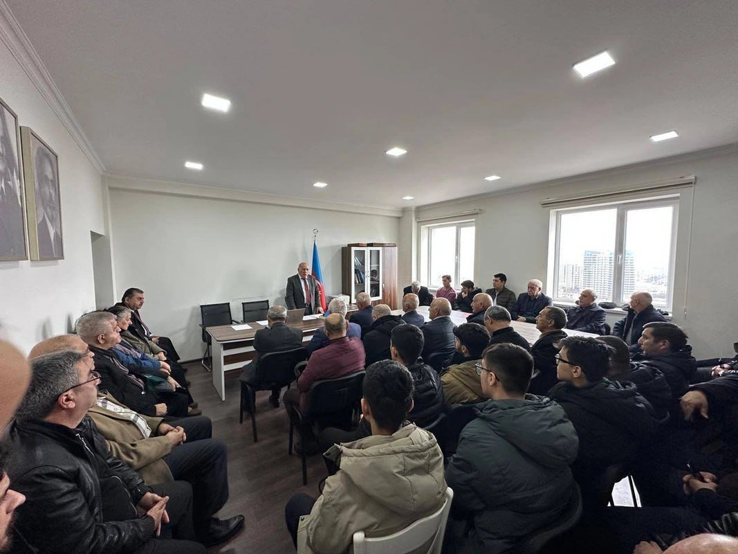 Pənah Hüseyn partiya sədrliyindən istefa verdi - FOTO - foto 2