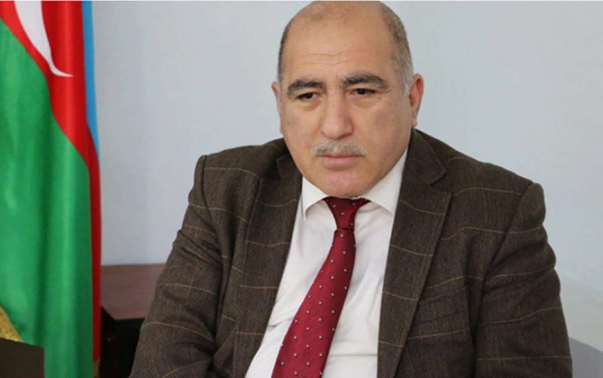 Pənah Hüseyn partiya sədrliyindən istefa verdi - FOTO