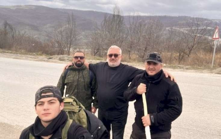 Tanınmış idmançı qeyri-adi bir sınağa imza atdı &ndash; FOTO