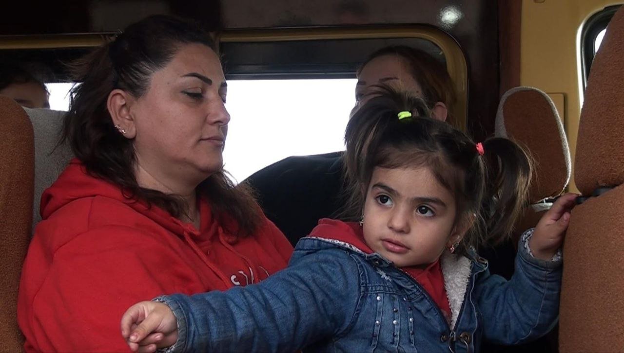 Bu kəndlərə daha 32 ailə yola salındı &ndash; FOTO