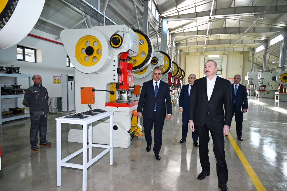 Prezident Ballıcada yeni müəssisənin AÇILIŞDA - FOTO - foto 5