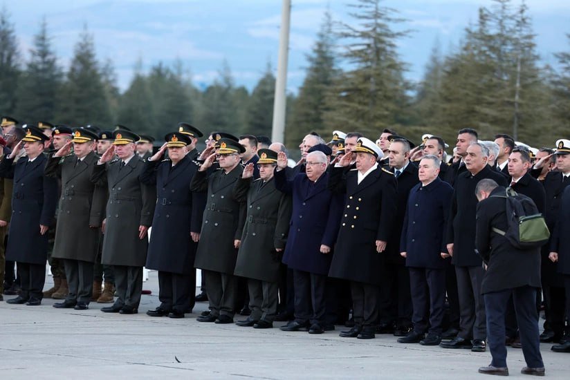 Türkiyədə təyyarə qəzasında həlak olan generalların nəşi Liviyaya yola salınıb - FOTO - foto 2