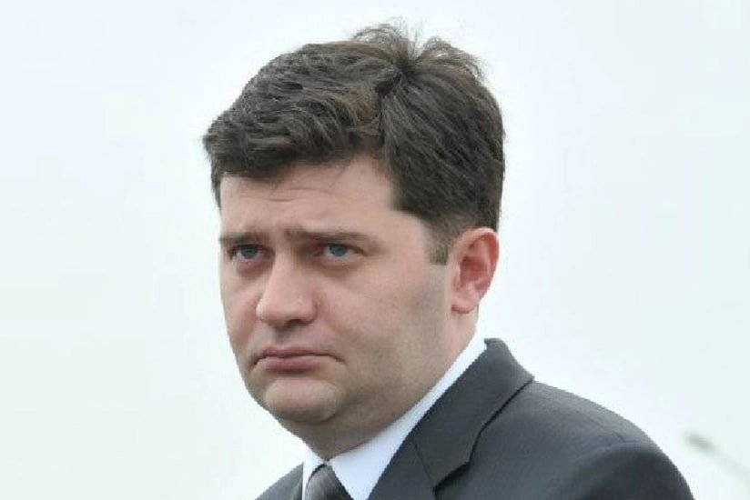 Gürcüstanın keçmiş müdafiə naziri həbs olunub Gürcüstanın keçmiş müdafiə naziri həbs olunub