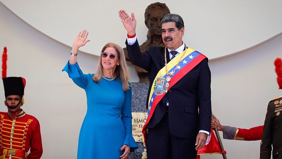 Maduro və həyat yoldaşı reper Diddi ilə eyni təcridxanada saxlanılır