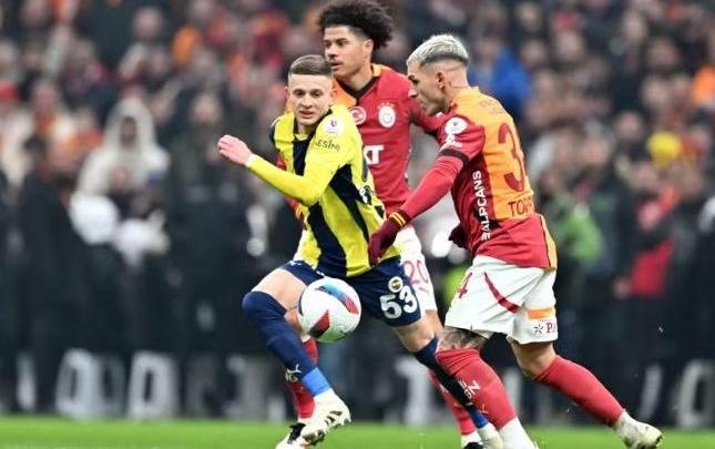 "Fənərbağça" "Qalatasaray"a qalib gəldi, Superkuboku QAZANDI - VİDEO "Fənərbağça" "Qalatasaray"a qalib gəldi, Superkuboku QAZANDI - VİDEO