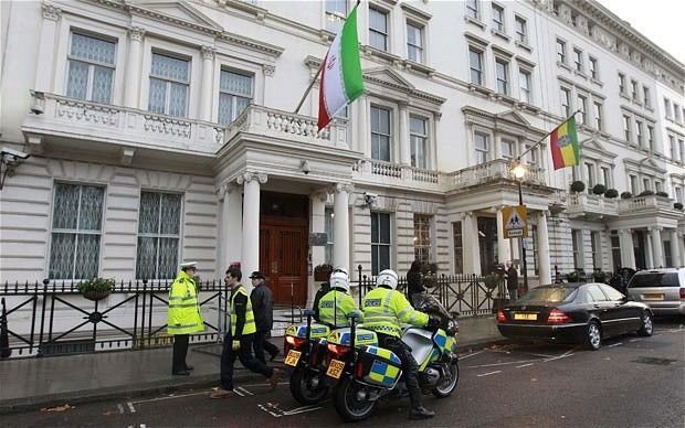 Londonda İran səfirliyinə hücum edənlər həbs olundu