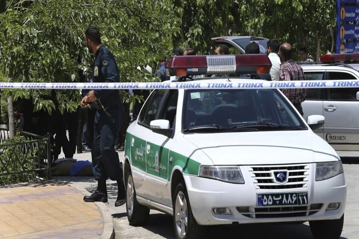 İranda polis rəisi öldürüldü İranda polis rəisi öldürüldü