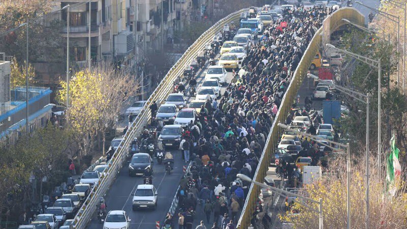 Tehranlı tələbə etirazlar zamanı qətlə yetirildi - FOTO