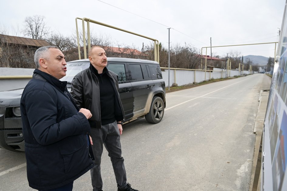 İlham Əliyev Ağdərə rayonunun Aşağı Oratağ kəndində - FOTO İlham Əliyev Ağdərə rayonunun Aşağı Oratağ kəndində - FOTO