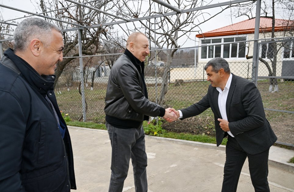 İlham Əliyev Ağdərə rayonunun Aşağı Oratağ kəndində - FOTO - foto 1