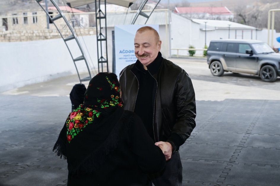 Ağdərənin yaşlı sakini Prezidenti belə QARŞILADI: &ldquo;Sənin boyuna qurban&rdquo; - VİDEO