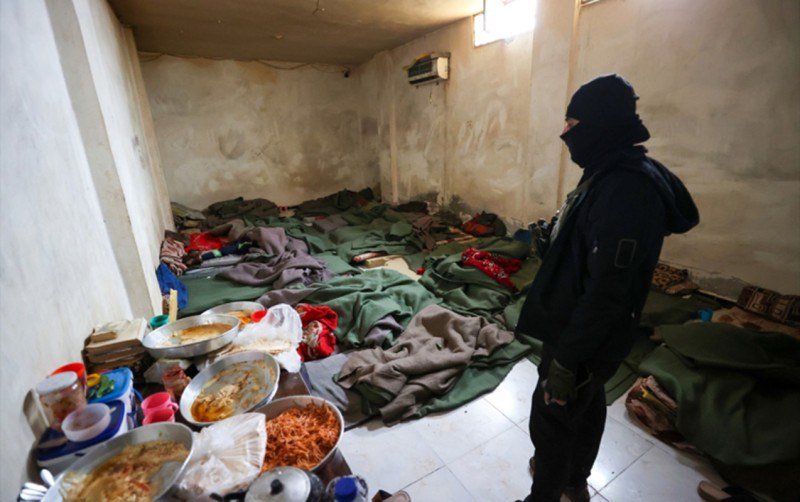 Kürd terrorçuları əsirləri bu həbsxanada öldürüb - FOTO - foto 1