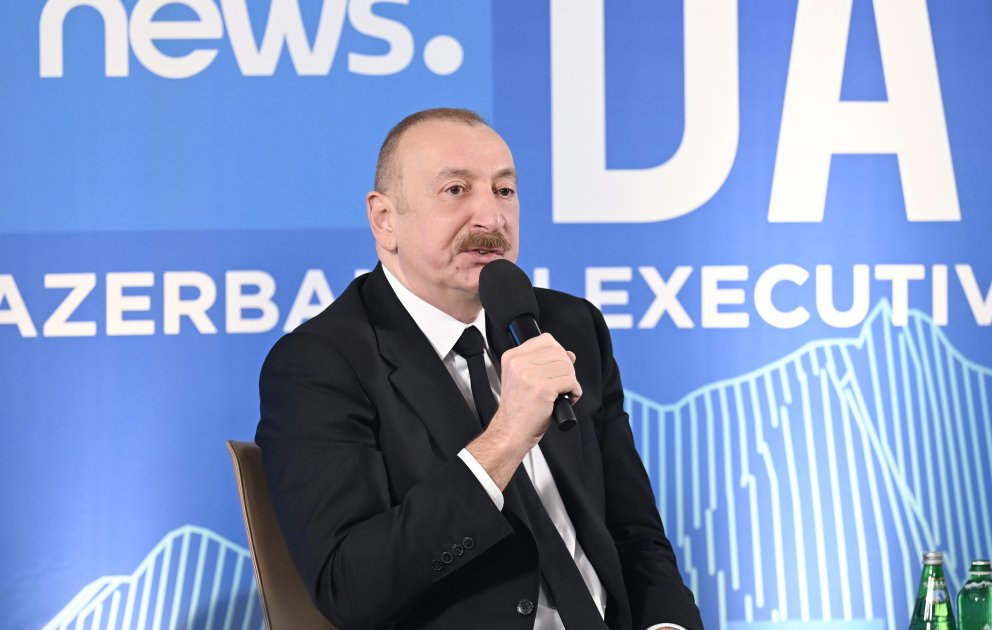 İlham Əliyev Davosda “Azərbaycan rəhbərliyi ilə səhər yeməyi” adlı TƏDBİRDƏ – FOTO/VİDEO - foto 1