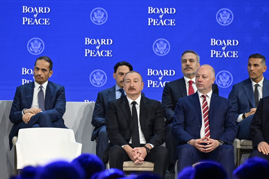 Prezident Davosda “Sülh Şurasının Nizamnaməsi” sənədinin İMZALANMA MƏRASİMİNDƏ - VİDEO - foto 3