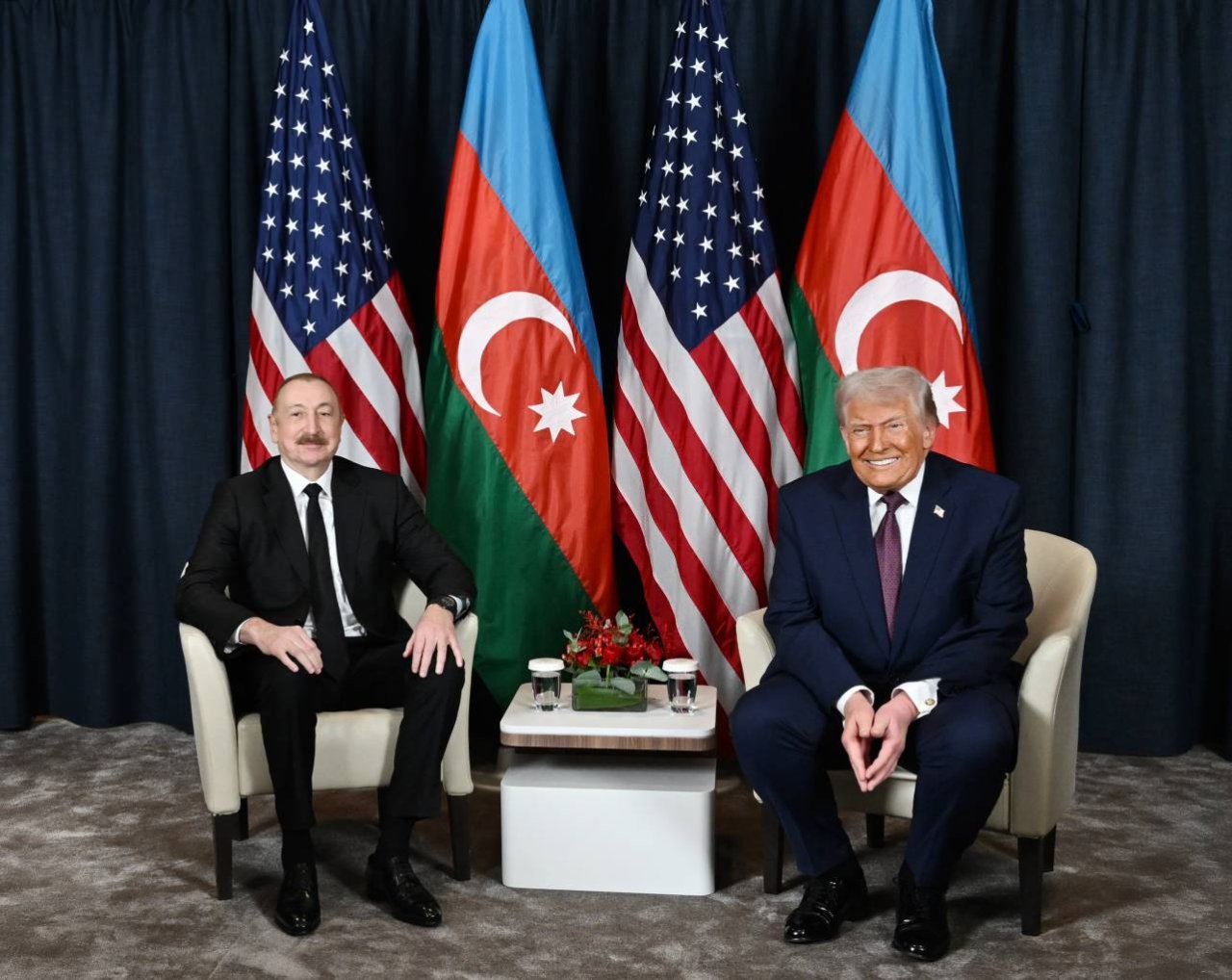 Azərbaycan diplomatiyasının Davos ZİRVƏSİ – Prezidentin tarixi mesajları, ölkəmizin qlobal NÜFUZU Azərbaycan diplomatiyasının Davos ZİRVƏSİ – Prezidentin tarixi mesajları, ölkəmizin qlobal NÜFUZU