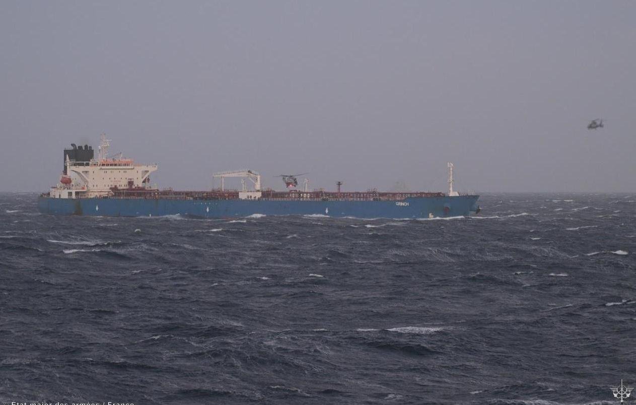 Rusiyadan yola çıxmış tanker Fransada SAXLANILDI - VİDEO Rusiyadan yola çıxmış tanker Fransada SAXLANILDI - VİDEO