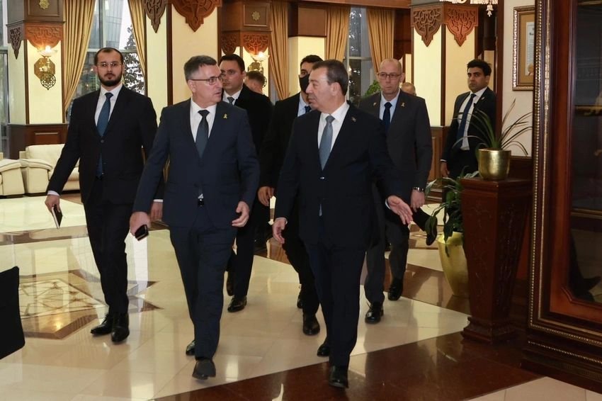 Gideon Saar Milli Məclisdə - FOTO - foto 1