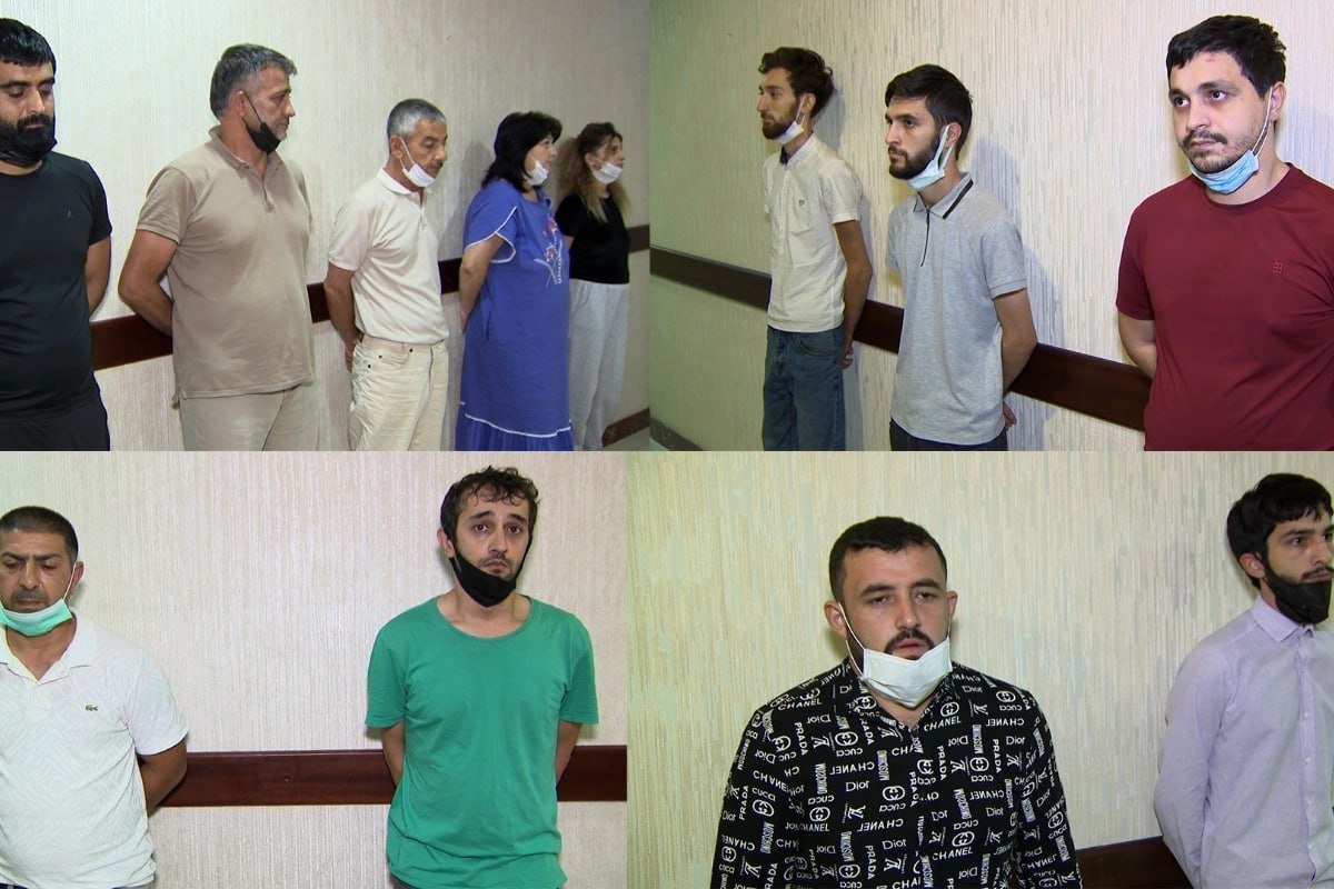 20 nəfərlik dəstə üzvləri yenidən MƏHKƏMƏ QARŞISINDA
