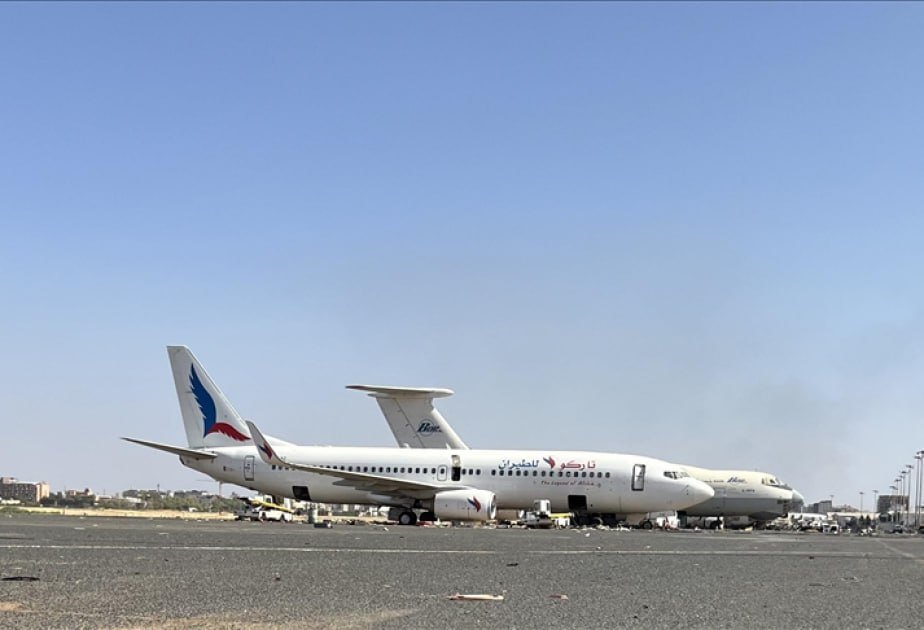 Sudanın paytaxtına 1023 gündən sonra ilk dəfə sərnişin təyyarəsi eniş endi Sudanın paytaxtına 1023 gündən sonra ilk dəfə sərnişin təyyarəsi eniş endi