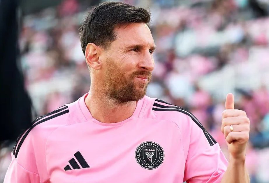 Messi yoldaşlıq oyunu zamanı zədələndi - VİDEO