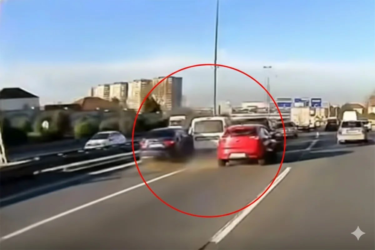 Bakıda zəncirvari qəza: 3 avtomobil toqquşdu - ANBAAN VİDEO