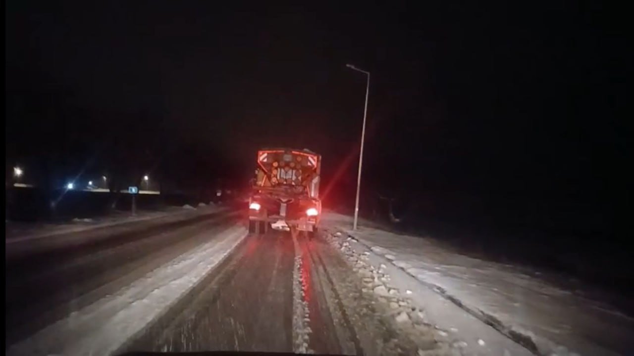 Bakı–Şamaxı yolu buz bağladı – FOTO - foto 2