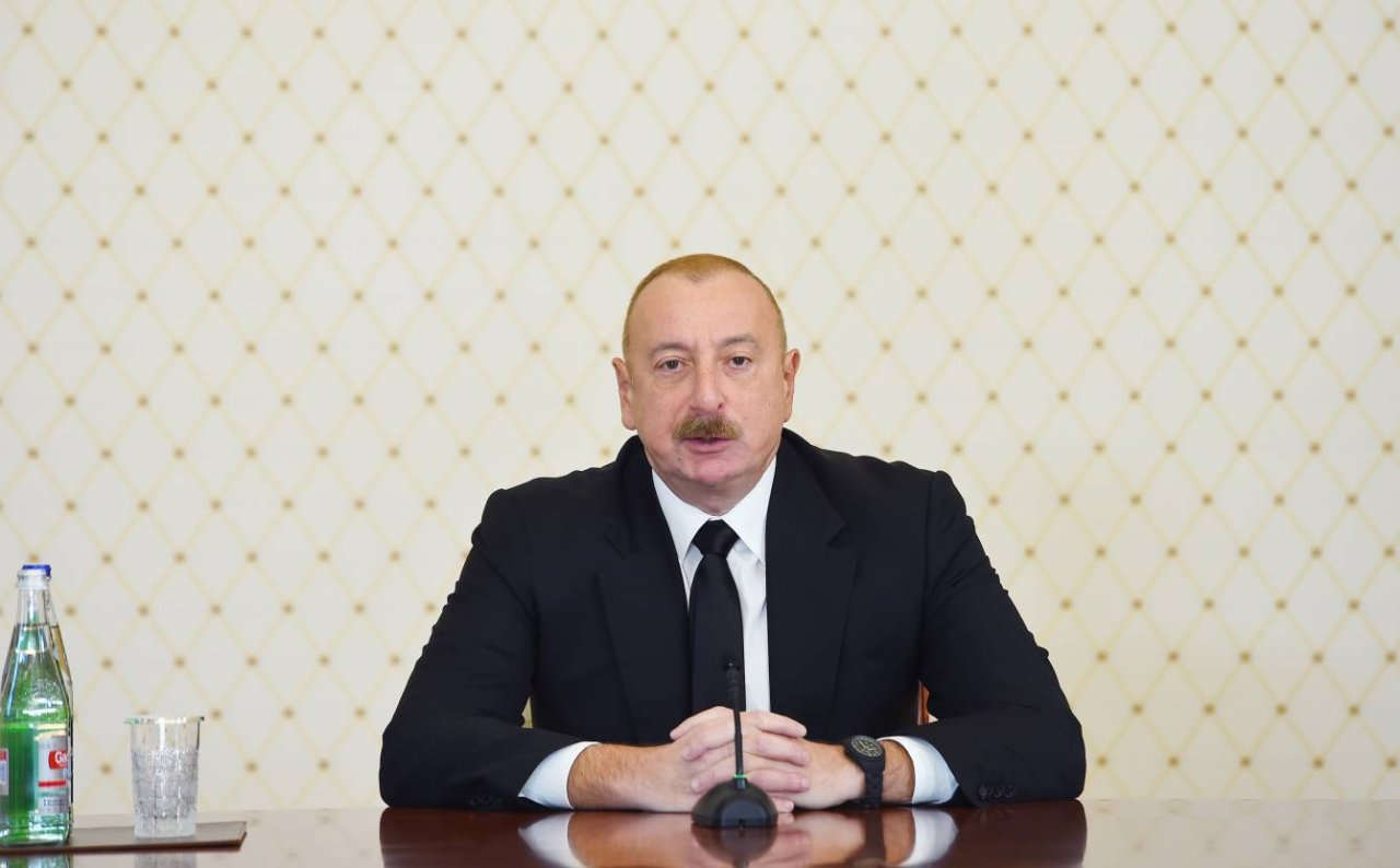 Prezident: “Silahlı Qüvvələrimizə təlimat verildi ki, cavab tədbirləri həyata keçirilsin” - VİDEO Prezident: “Silahlı Qüvvələrimizə təlimat verildi ki, cavab tədbirləri həyata keçirilsin” - VİDEO