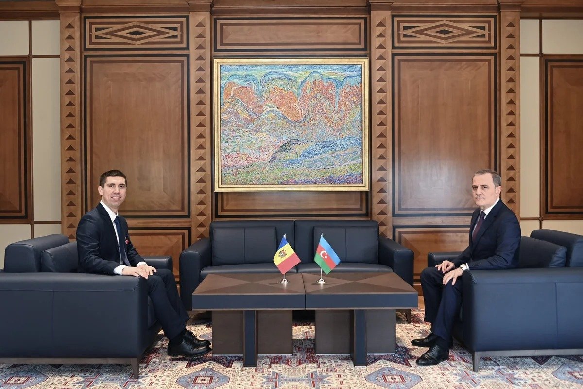 Azərbaycan və Moldova XİN başçıları arasında təkbətək görüş keçirilir - FOTO