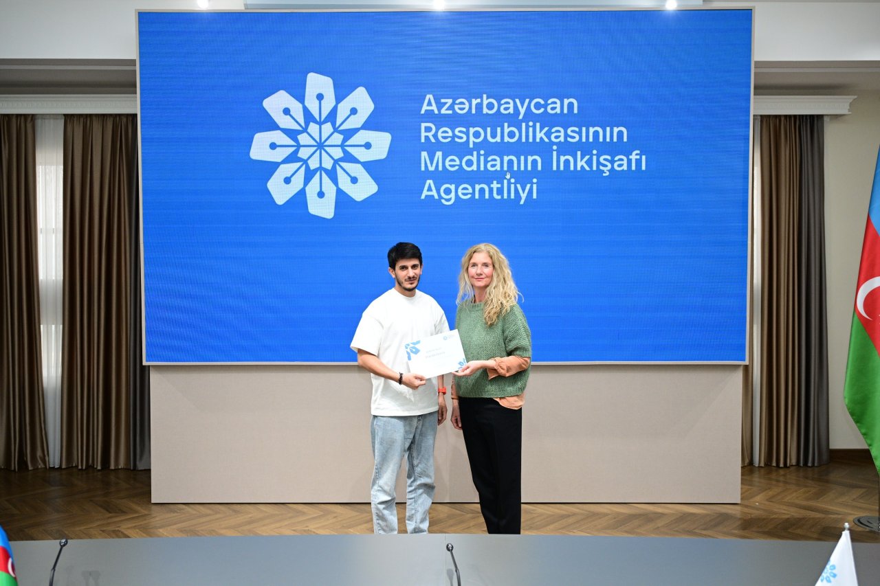 MEDİA multimedia məzmunlarının hazırlanması mövzusunda vörkşop keçirdi - FOTO - foto 13