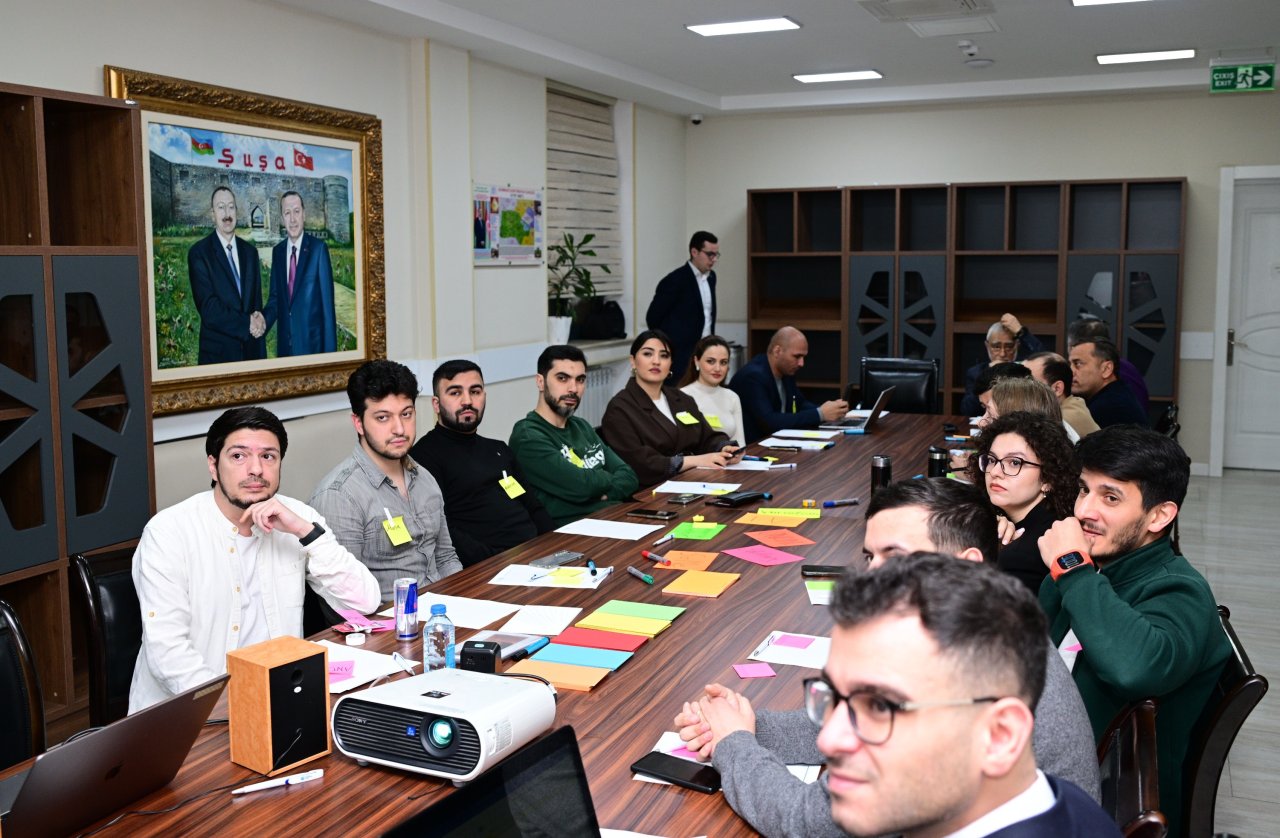 MEDİA multimedia məzmunlarının hazırlanması mövzusunda vörkşop keçirdi - FOTO - foto 9